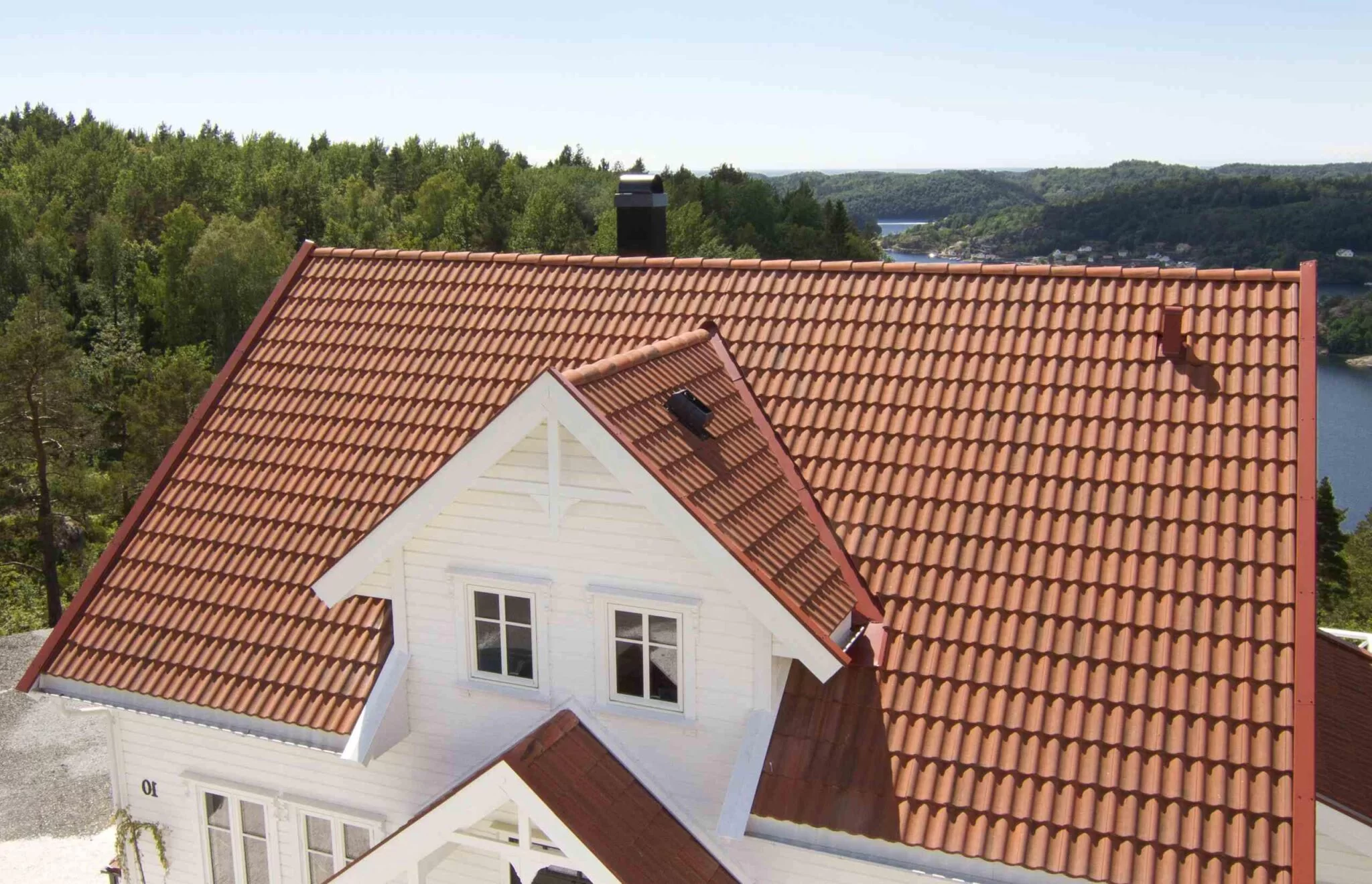 1. Lagga Tegeltak Shingel Betongpannor Kungsbacka Goteborg 2048x1320